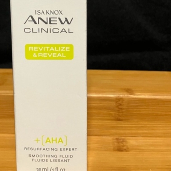 Anew Clinical Resurfacing Lotion - Picture 2 of 2